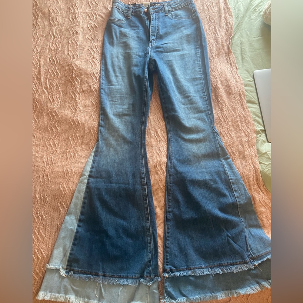 High waisted bell bottom jeans